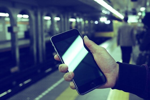 地下鉄とiPhone